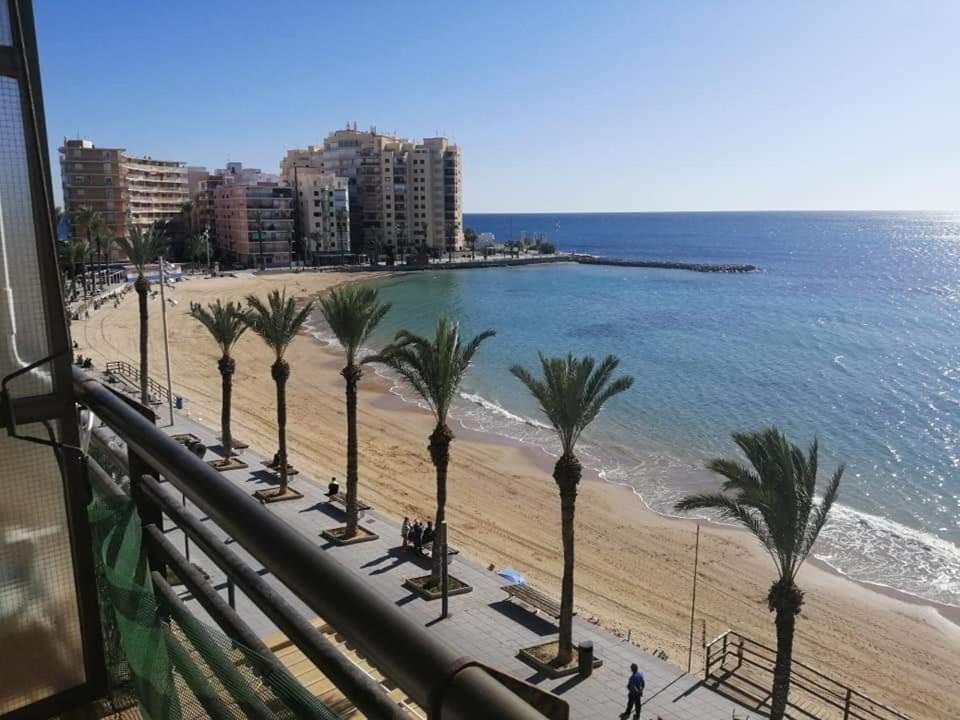 Beach Apartment Torrevieja Exterior photo