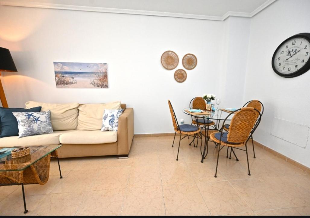 Beach Apartment Torrevieja Exterior photo